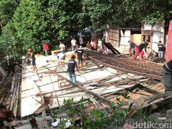 Rumah Roboh di Purbalingga Diperbaiki Lagi Meski Dana Habis