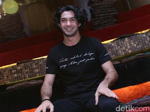 Reza Rahadian Ingin Hidupkan Sosok Chairil Anwar yang Baru