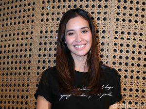 Main Teater Jadi Ida Nasution, Marsha Timothy: Dia Perempuan Langka