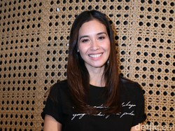 Main Teater Jadi Ida Nasution, Marsha Timothy: Dia Perempuan Langka