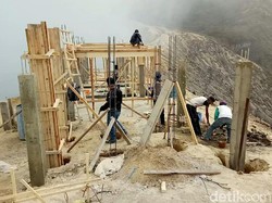 Pecinta Fotografi Sayangkan Pembangunan Puncak Ijen