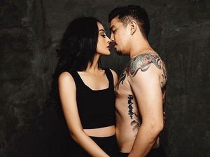 Heboh Foto di Ranjang, Ini Foto Lainnya Kemesraan Selvi Kitty dan Tunangannya