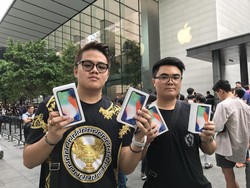 Penjualan iPhone X Perdana di Singapura yang Sempat Ricuh