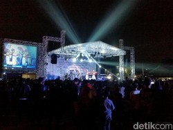 Ramainya Acara Syukuran Tol Becakayu yang Baru Diresmikan