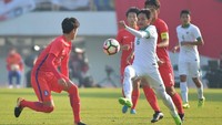 Korsel akhirnya keluar sebagai pemenang lewat gol-gol Um Wonsang (dua gol), Oh Sehun, dan Lee Jaeik. Foto: AFP PHOTO / VISIONSTYLER PRESS / KIM DOO-HO