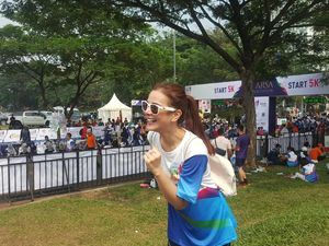 Cara Astrid Tiar Tanamkan Gaya Hidup Sehat pada Anak