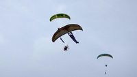 Atraksi Paramotor Meriahkan CT ARSA Foundation Charity Fun Run 2017