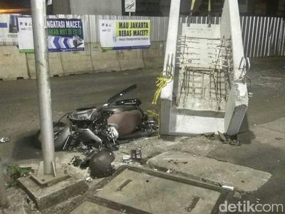 Ini Beton Proyek MRT yang Jatuh di Jaksel dan Timpa Motor