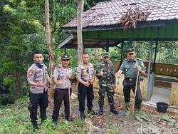 Medan Ekstrem Tak Surutkan Perjuangan Tuju Makam Cut Meutia