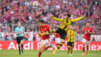 Der Klassiker terakhir di Allianz Arena pada 8 April 2017 dimenangi Bayern dengan skor telak 4-1 atas Dortmund. Robert Lewandowski mencetak dua gol di laga ini. Foto: Alexander Scheuber/Getty Images Fuer MAN