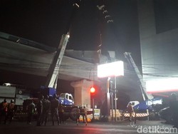 Pengerjaan MRT di Jl Wijaya Belum Dilanjutkan Setelah Pagar Jatuh