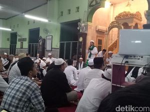 Alumni 212: Perjuangan Umat Belum Usai! Alumni 212: Perjuangan Umat Belum Usai!
