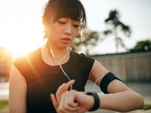 Terlihat Kalem dan Lembut, 5 Zodiak Ini Ternyata Paling Tangguh