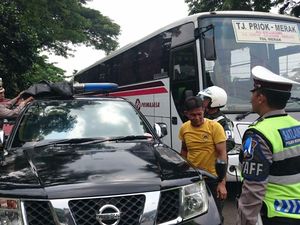 Polisi Copot Paksa Rotator yang Terjaring Operasi Zebra