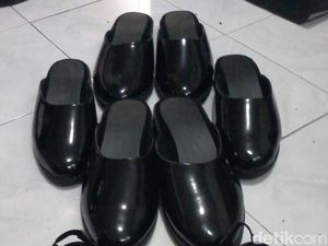 Yuk, Intip Selop Sederhana Pesanan Keluarga Jokowi