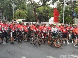 Sepeda Tour de Java Peringati HUT ke-72 Brimob