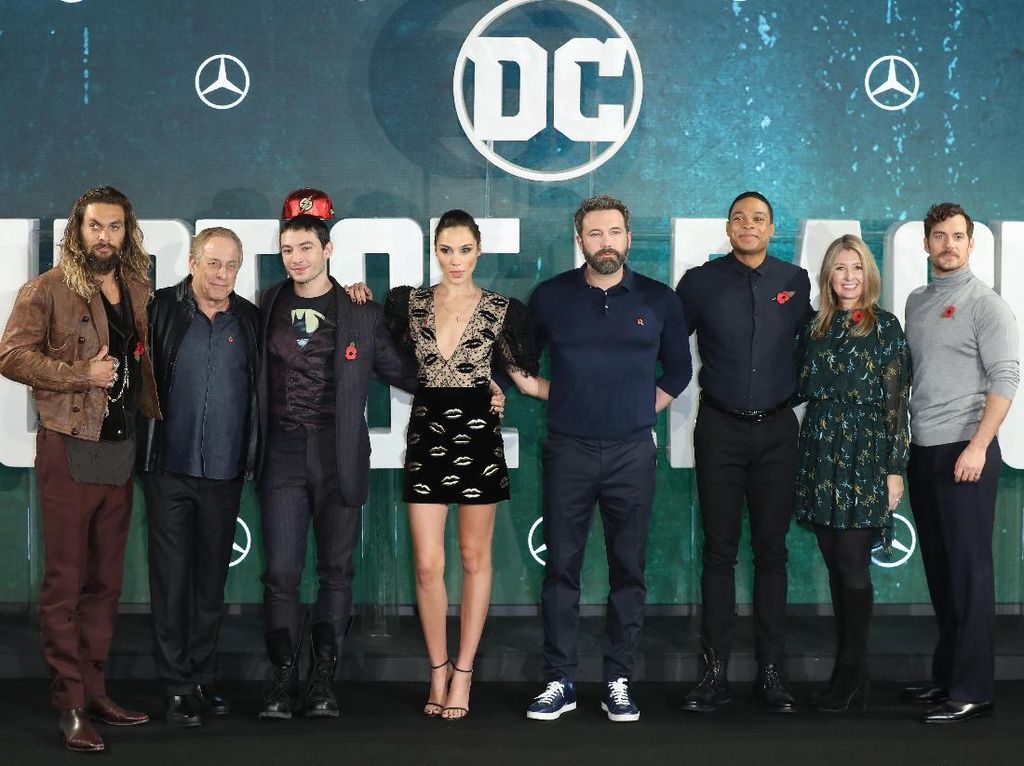 Justice League Jadi Film Penghasilan Tertinggi Bagi DC di China