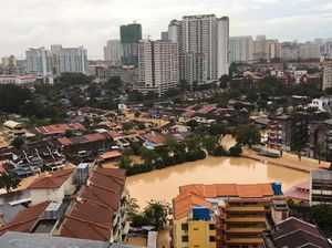 Banjir Bandang Landa Penang Malaysia, 2 Lansia Meninggal