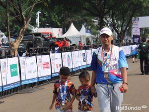 Gaya Menggemaskan Anak Saat Ikut Ajang Lari Bareng Keluarga