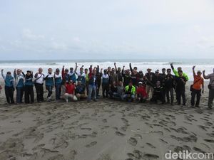 Tak Hanya Touring, Pertamina dan Bikers Lepasliarkan 50 Penyu