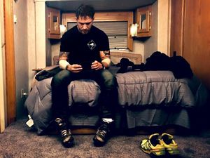 Ini Penampakan Tom Hardy Sebagai Venom