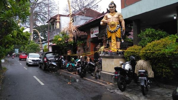 Foto: Rumah Pimpinan DPRD Bali dari Gerindra yang Digerebek Kasus Sabu