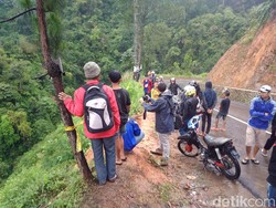 Cerita Warga Saat Mobil Mahasiswa Masuk Jurang di Garut