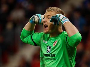 Kocak! Soal Kiper Mainz dan Bola yang Hilang