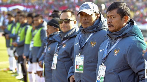 Indra Sjafri berkelakar bisa menyiapkan tim hanya dalam tiga hari.