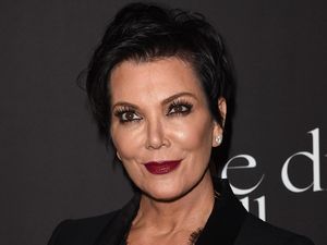Kris Jenner Ikuti Jejak Anak-anaknya Rilis Produk Kecantikan Kris Jenner Ikuti Jejak Anak-anaknya Rilis Produk Kecantikan
