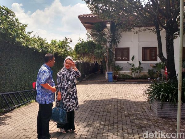 Ini Ibunda Bobby Nasution, Calon Besan Presiden Jokowi