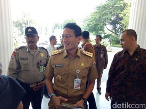 Canda Sandi yang Pernah Jadi Penerobos Busway