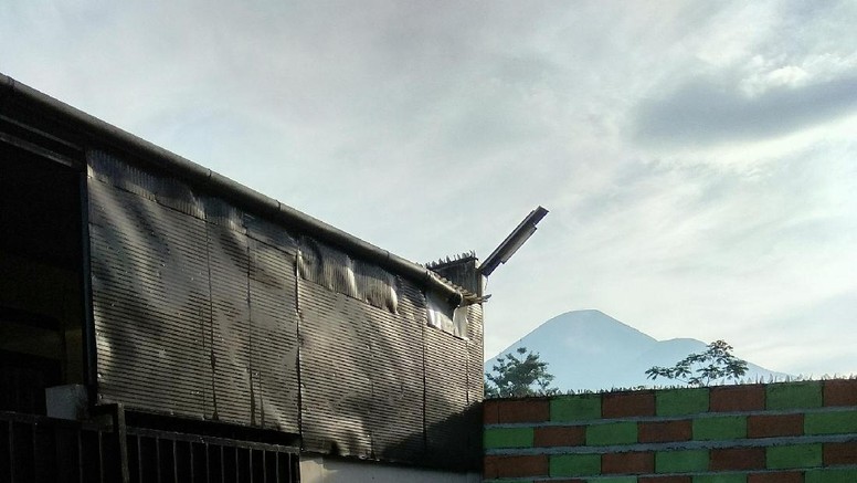 Yamaha NMAX Penunggu Gunung Sindoro