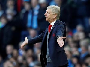 Protes Dua Gol City, Wenger: Kualitas Wasit Terus Menurun