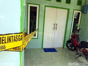 Warga Sukabumi Keracunan, Rumah Penjual Bubur Digaris Polisi Warga Sukabumi Keracunan, Rumah Penjual Bubur Digaris Polisi