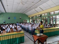 Kelas Inspirasi, Ketika Alumni Sekolah Bercerita Keberhasilan