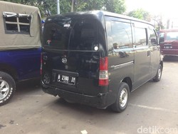 Pakai Pelat Palsu, Mobil Antar-Jemput Sekolah Disita Polisi