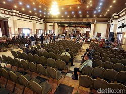 Dekorasi Nuansa Jawa-Klasik di Graha Saba untuk Kahiyang-Bobby