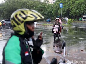 Cara Ini Bikin Pemotor Mikir Dua Kali untuk Lawan Arah