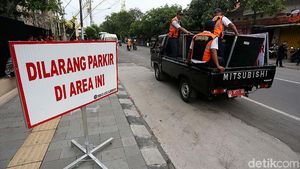 Jelang Pernikahan Kahiyang, Dilarang Parkir di Sekitar Graha Saba Buana
