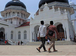 Gaet Wisman Muslim, Kemenpar Sediakan Fasilitas Wisata Halal