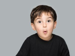 Bunda, Begini Cara Menanggapi Pertanyaan Anak yang Sulit