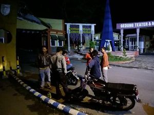 9 Pendaki Terjebak di Gunung Kelud