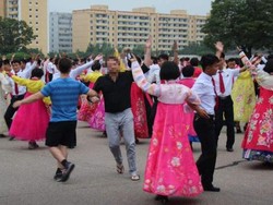 Warga Australia Berbagi Cerita Kunjungannya ke Korea Utara