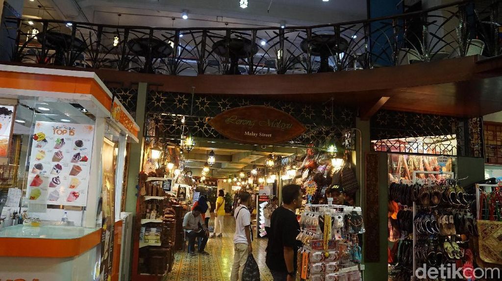 Foto: Tempat Wajib Berburu Buah Tangan di Kuala Lumpur Foto: Tempat Wajib Berburu Buah Tangan di Kuala Lumpur