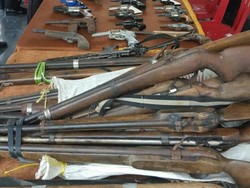 Maklumat Sapu Jagat, Puluhan Senpi Diserahkan Warga Sumsel ke Polisi