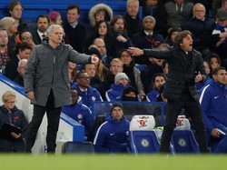Mourinho Menunggu Jabat Tangan, Conte Malah Merayakan Bersama Fans
