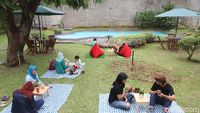 Serunya Menikmati Kopi Susu Sambil Piknik di Kopi Gawe