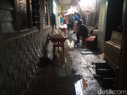 Air Laut yang Genangi RT 03 Luar Batang Sudah Surut