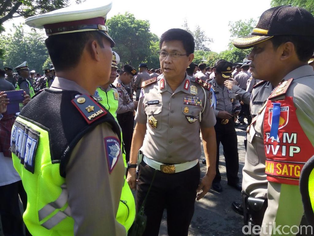 Kakorlantas soal Pungli SIM AKBP Nengah: Tindak Tanpa Ampun Kakorlantas soal Pungli SIM AKBP Nengah: Tindak Tanpa Ampun